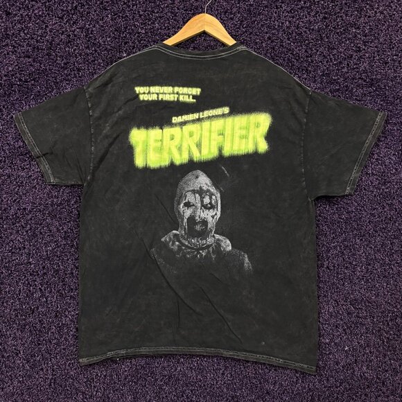 Bloody Disgusting X Terrifier Glow in the Dark Horror Tshirt size Extra Large - Picture 1 of 5